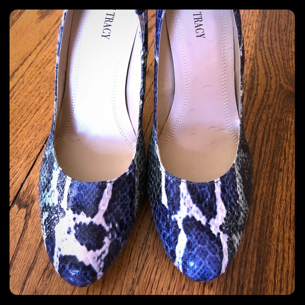 Ellen Tracy Faux Snake Platform Heel